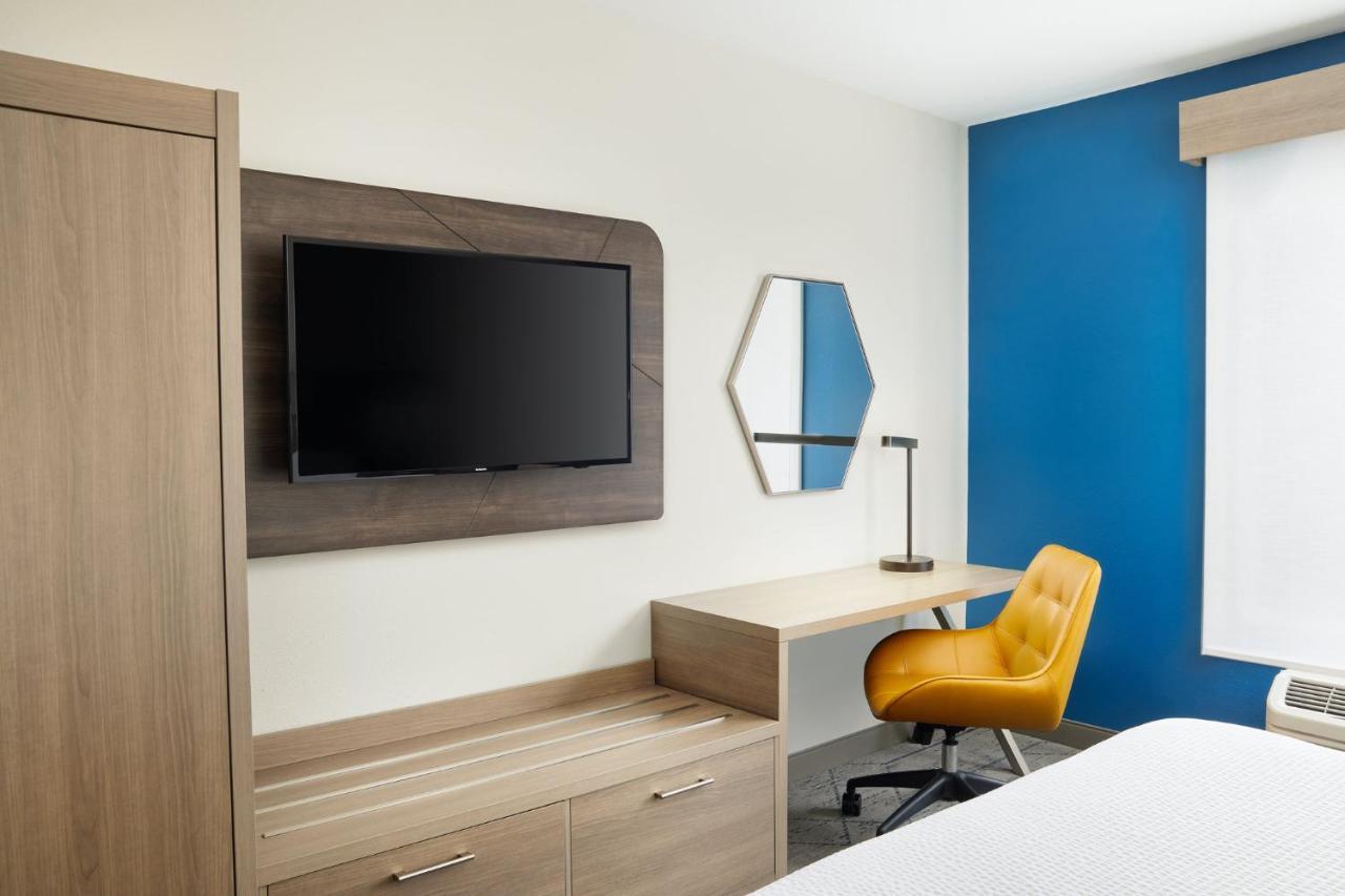 Holiday Inn Express Hotel & Suites Port St. Lucie West By Ihg Exteriör bild