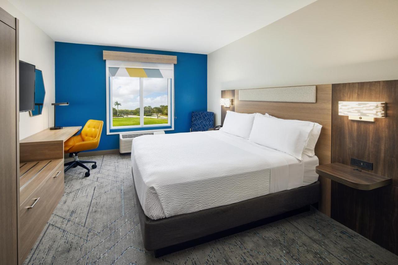 Holiday Inn Express Hotel & Suites Port St. Lucie West By Ihg Exteriör bild